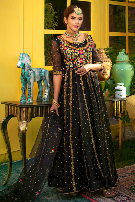 Ansab Jahangir – Women's Clothing Designer. Juliana